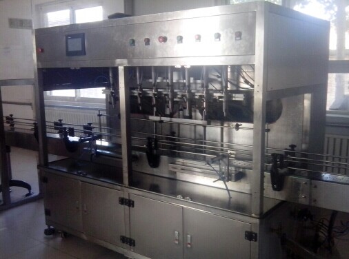 2025 北京全自動潤滑油灌裝機 防凍液灌裝機第1張